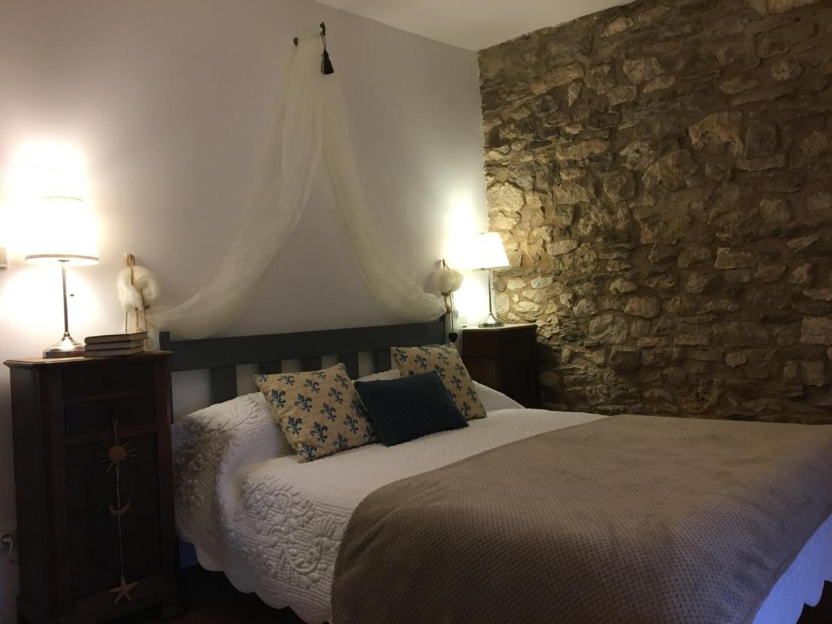 Les Gites Perard Caylus ภายนอก รูปภาพ