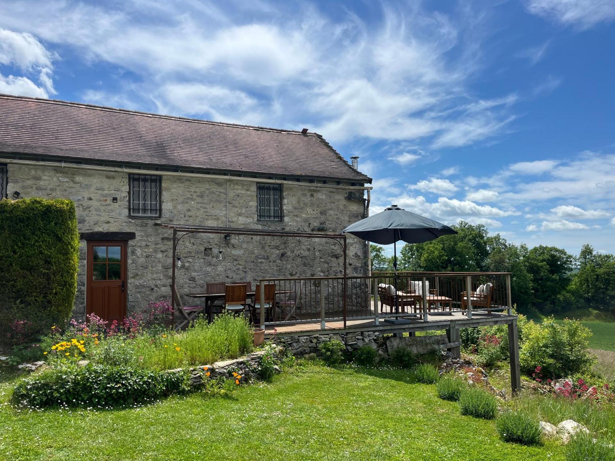 Les Gites Perard Caylus ภายนอก รูปภาพ