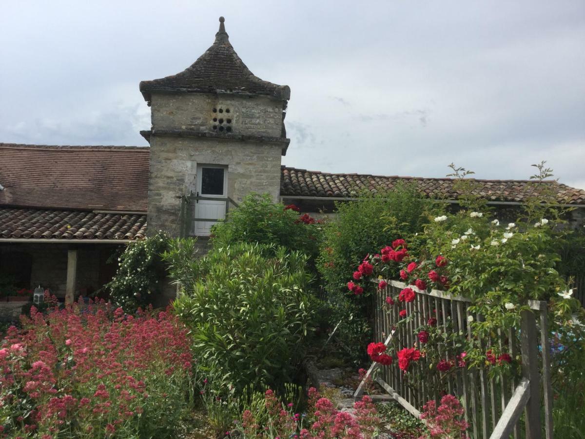 Les Gites Perard Caylus ภายนอก รูปภาพ